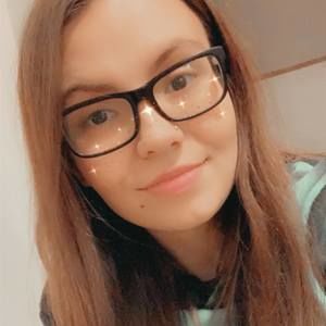 Meet your Posher, Brittney